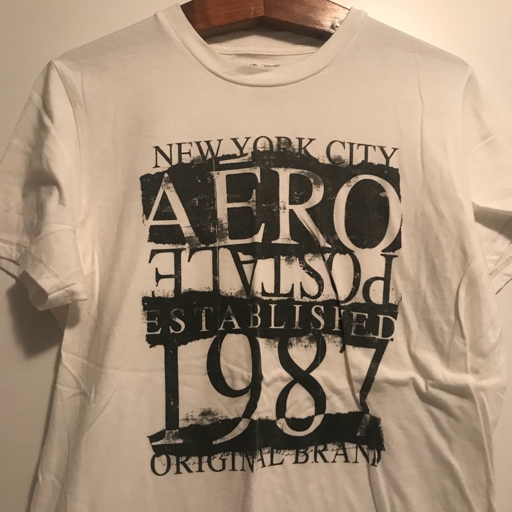 Men’s Aeropostale T-shirt Large